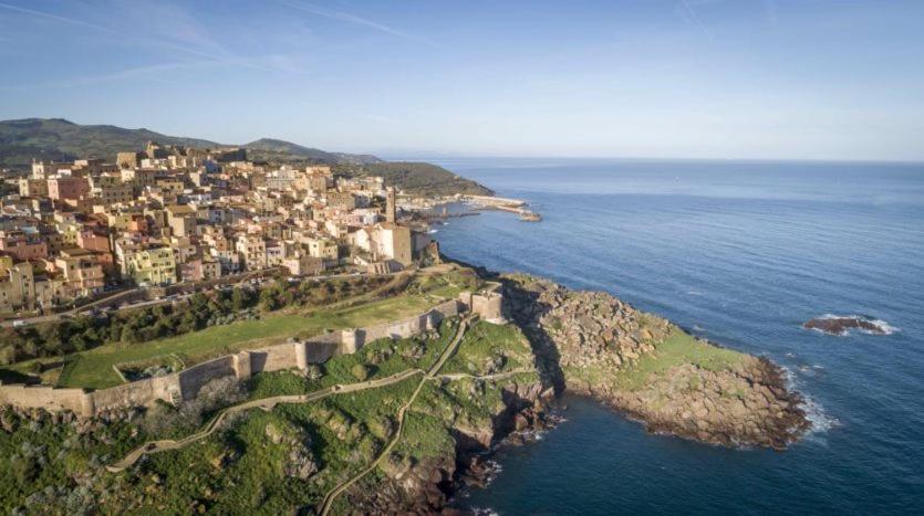 Romantic Loft With Jacuzzi In The Castle Castelsardo Exteriér fotografie