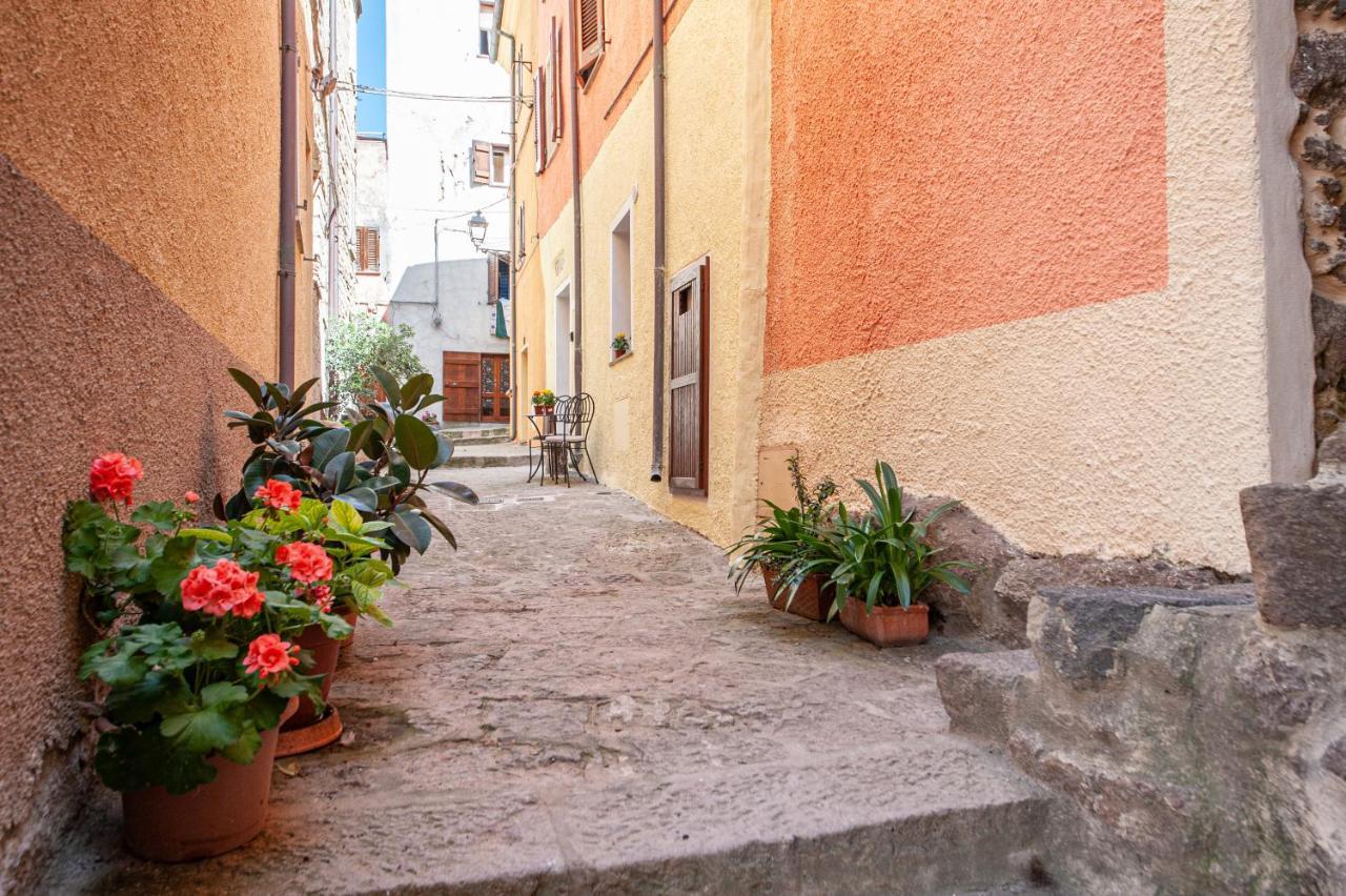 Romantic Loft With Jacuzzi In The Castle Castelsardo Exteriér fotografie
